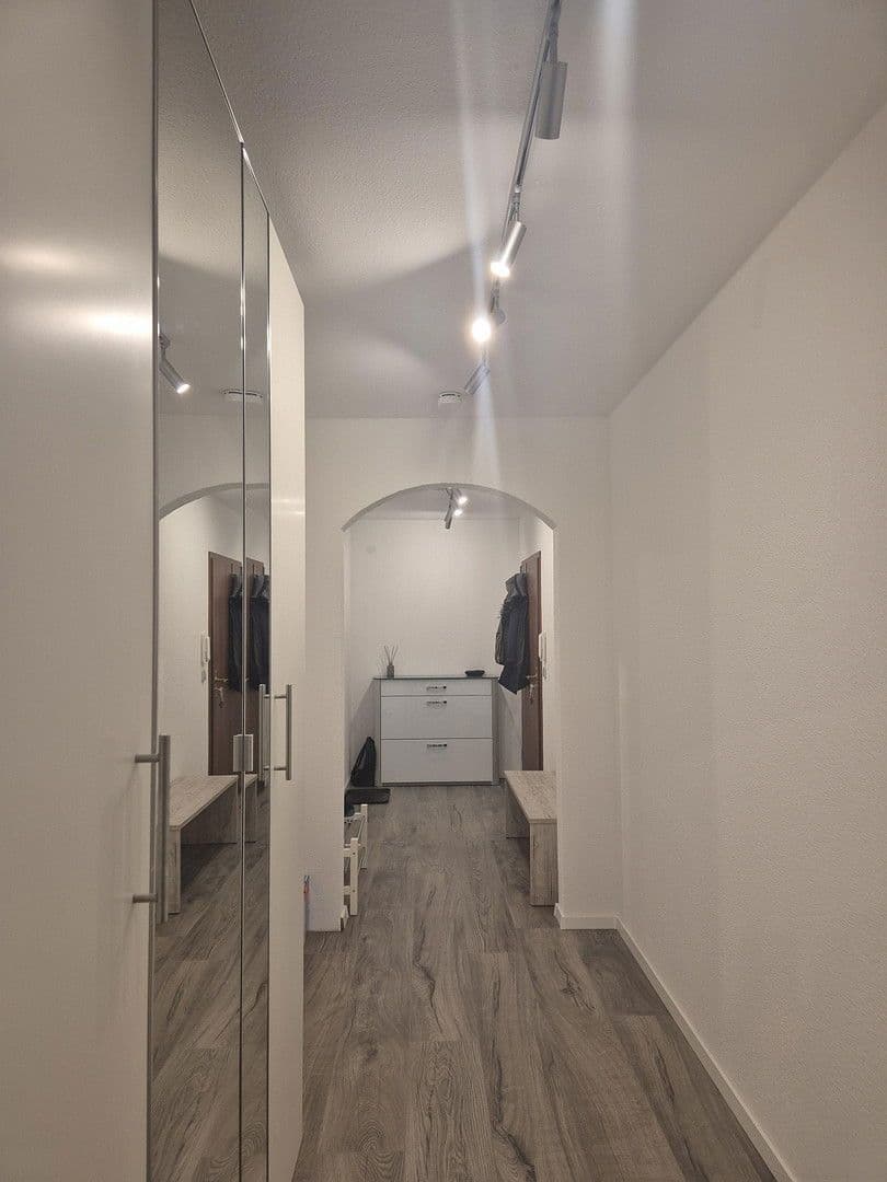 Predaj bytu 2-izbový 80 m², Pforzheim, Bádensko-Wurttembersko Predaj bytu 2-izbový 80 m², Pforzheim, Bádensko-Wurttembersko