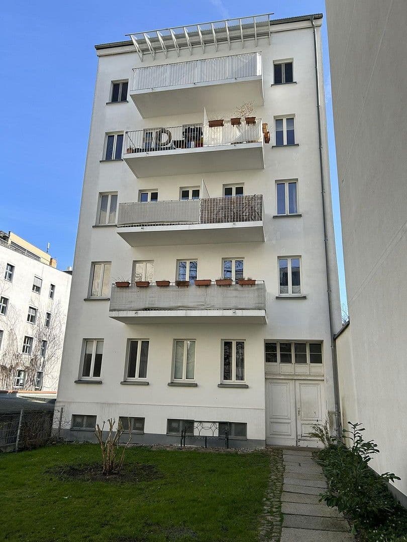 Predaj domu 1.000 m², pozemek 1.078 m², Berlin, Berlín Predaj domu 1.000 m², pozemek 1.078 m², Berlin, Berlín