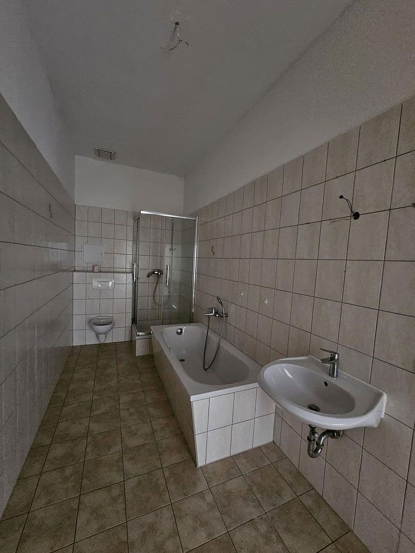 Prenájom bytu 4-izbový 135 m², Kitscherstr, 10, Crimmitschau, Sasko Prenájom bytu 4-izbový 135 m², Kitscherstr, 10, Crimmitschau, Sasko