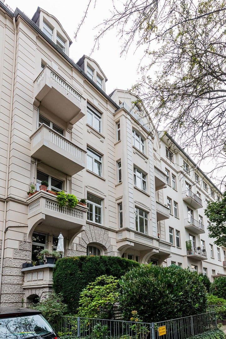 Prenájom bytu 3-izbový 112 m², Kleiststr. 21, Wiesbaden, Hesensko Prenájom bytu 3-izbový 112 m², Kleiststr. 21, Wiesbaden, Hesensko