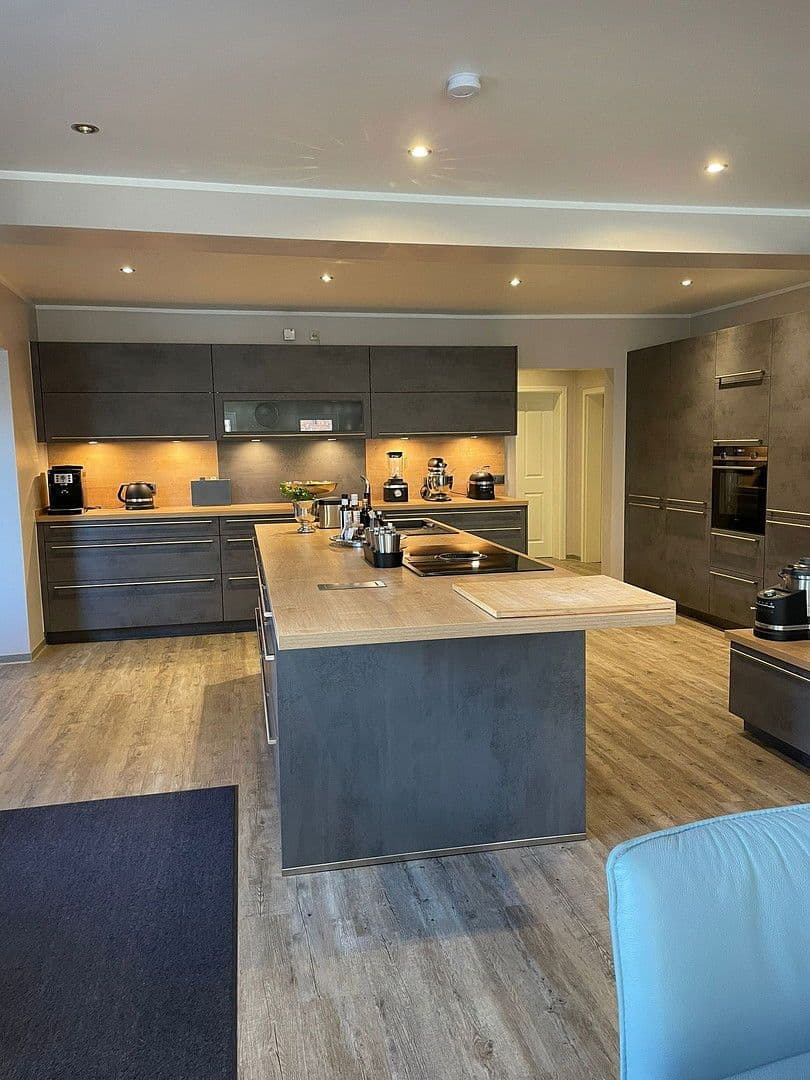 Predaj bytu 5-izbový 220 m², Krummhörn, Dolné Sasko Predaj bytu 5-izbový 220 m², Krummhörn, Dolné Sasko