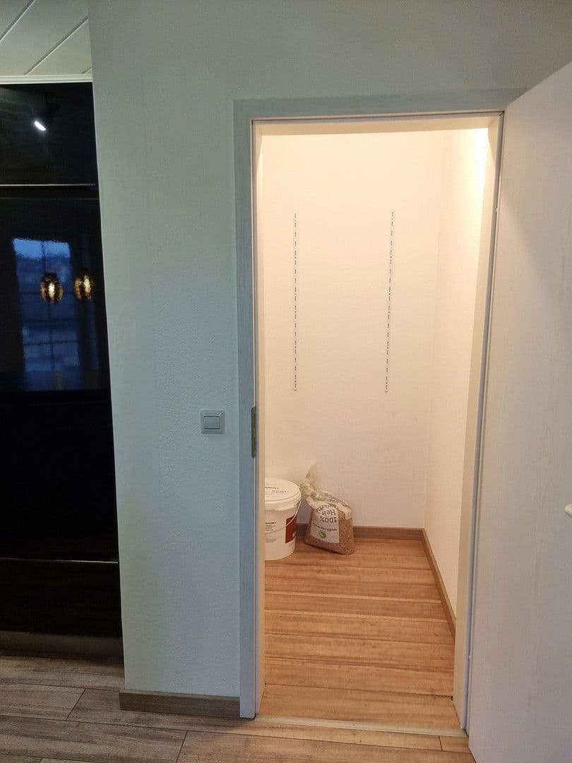 Predaj bytu 3-izbový 87 m², Venninger Straße 39, Östringen, Bádensko-Wurttembersko Predaj bytu 3-izbový 87 m², Venninger Straße 39, Östringen, Bádensko-Wurttembersko