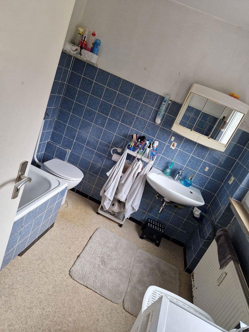 Prenájom bytu 3-izbový 80 m², Enzstraße 135, Pforzheim, Bádensko-Wurttembersko Prenájom bytu 3-izbový 80 m², Enzstraße 135, Pforzheim, Bádensko-Wurttembersko