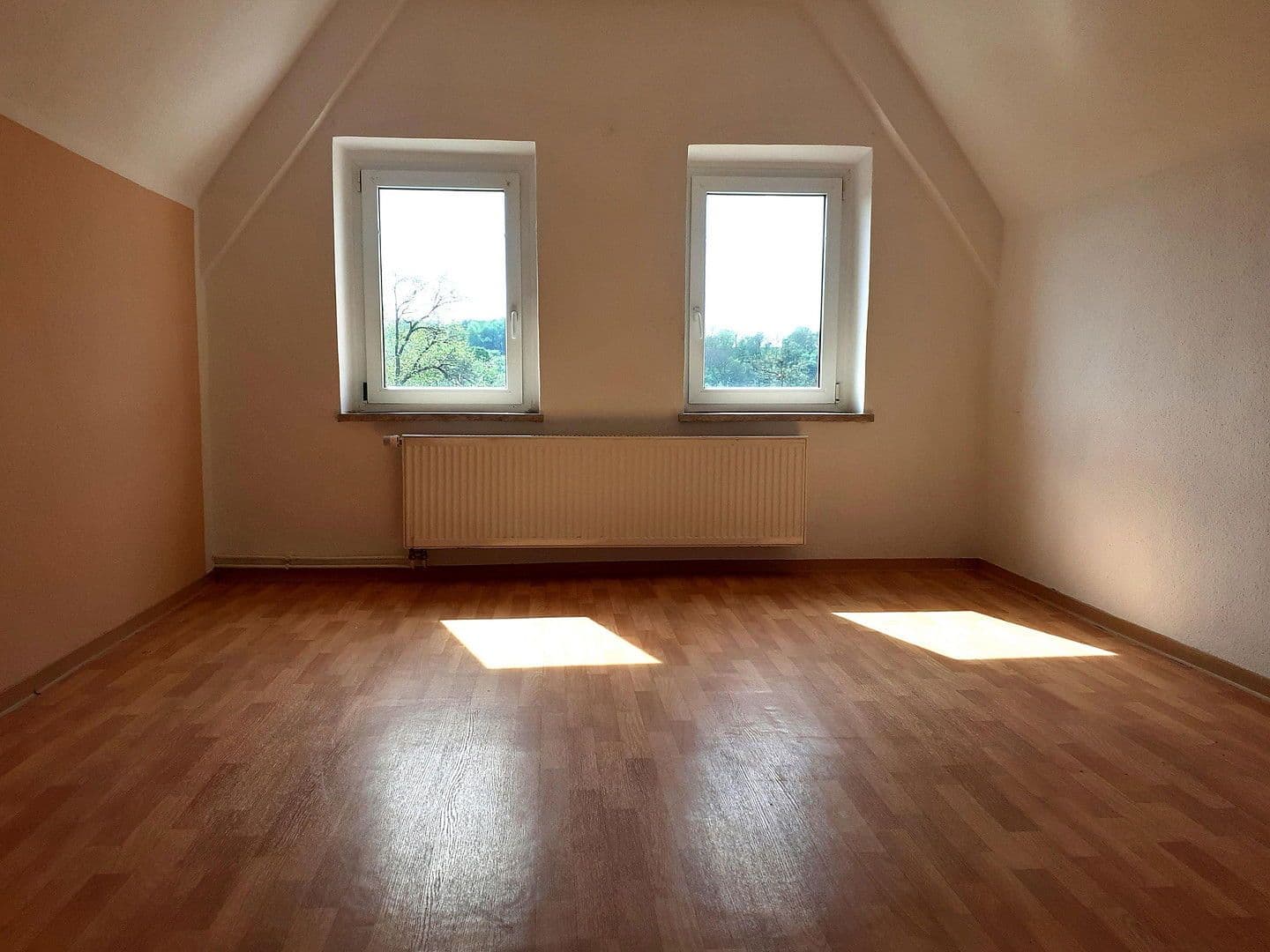 Prenájom bytu 3-izbový 54 m², Frohburg, Sasko Prenájom bytu 3-izbový 54 m², Frohburg, Sasko