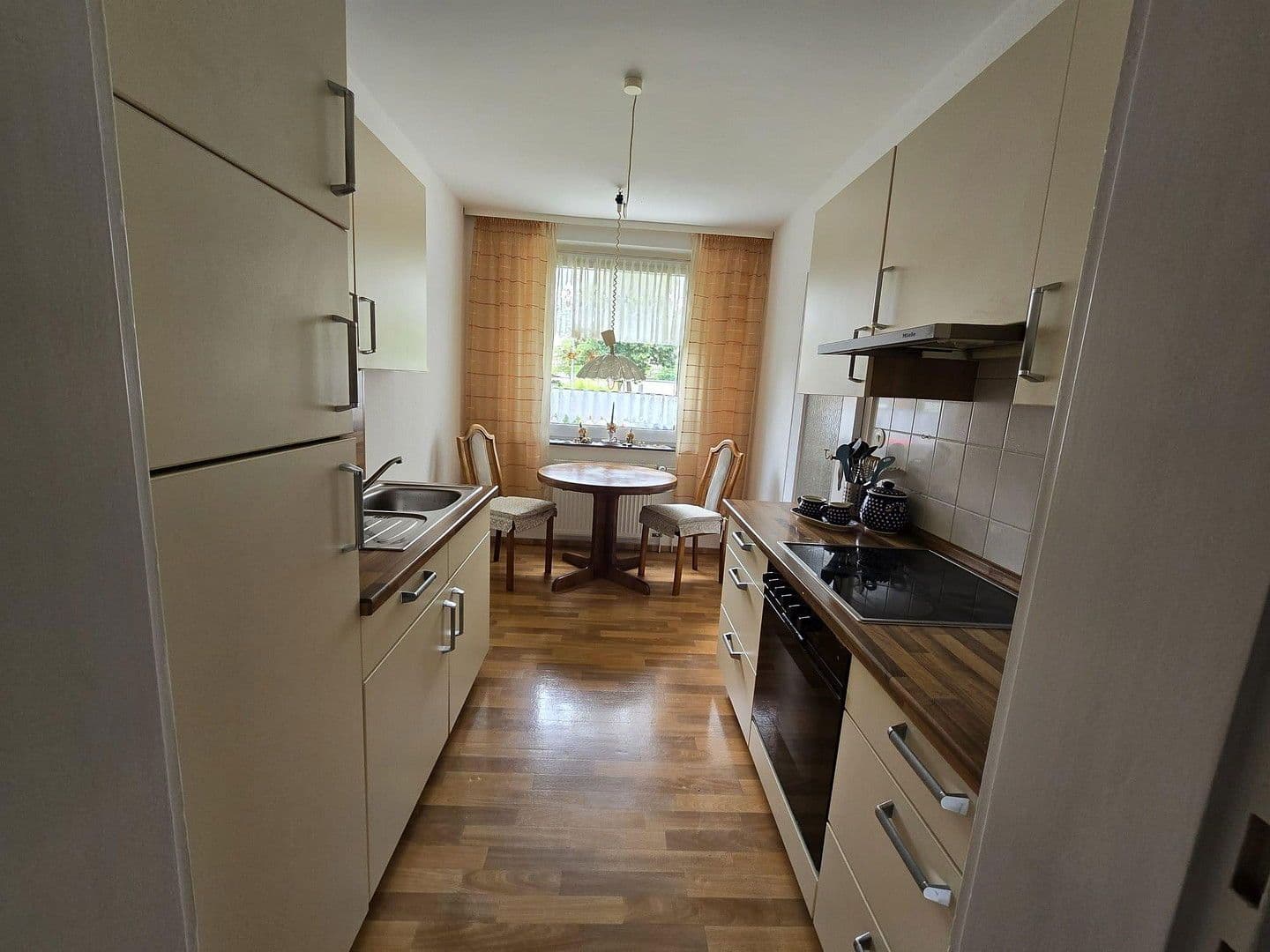 Prenájom bytu 2-izbový 54 m², Isernhagen, Dolné Sasko Prenájom bytu 2-izbový 54 m², Isernhagen, Dolné Sasko