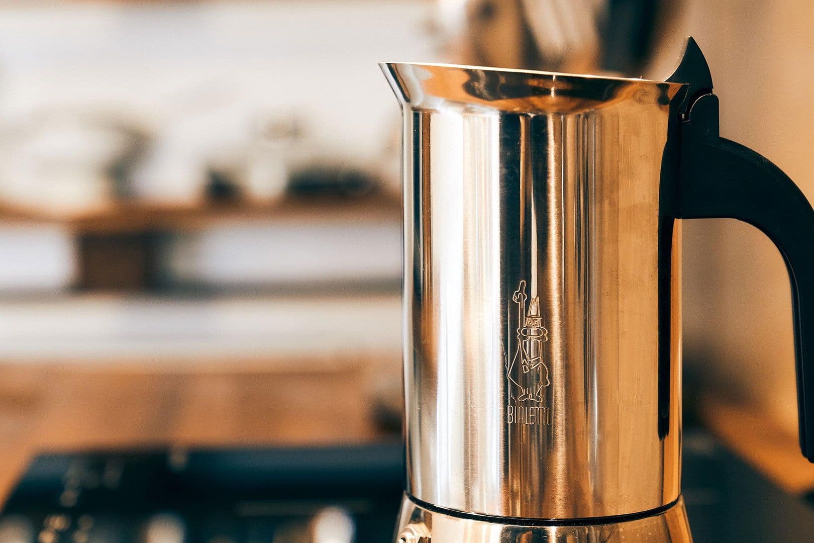 Prenájom bytu 2-izbový 49 m², Berlin, Berlín Prenájom bytu 2-izbový 49 m², Berlin, Berlín