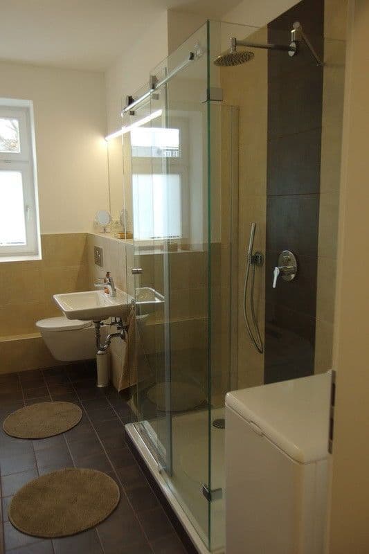 Prenájom bytu 2-izbový 55 m², Helmholtzstr. 21, Leipzig, Sasko Prenájom bytu 2-izbový 55 m², Helmholtzstr. 21, Leipzig, Sasko