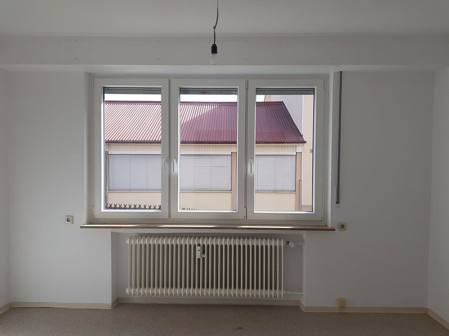 Prenájom bytu 5-izbový 105 m², Kohlmeisenweg 8, Albstadt, Bádensko-Wurttembersko Prenájom bytu 5-izbový 105 m², Kohlmeisenweg 8, Albstadt, Bádensko-Wurttembersko
