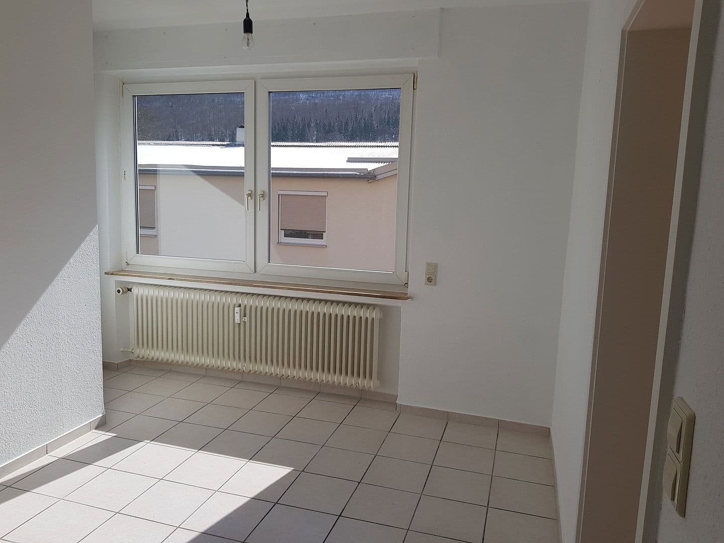 Prenájom bytu 5-izbový 105 m², Kohlmeisenweg 8, Albstadt, Bádensko-Wurttembersko Prenájom bytu 5-izbový 105 m², Kohlmeisenweg 8, Albstadt, Bádensko-Wurttembersko