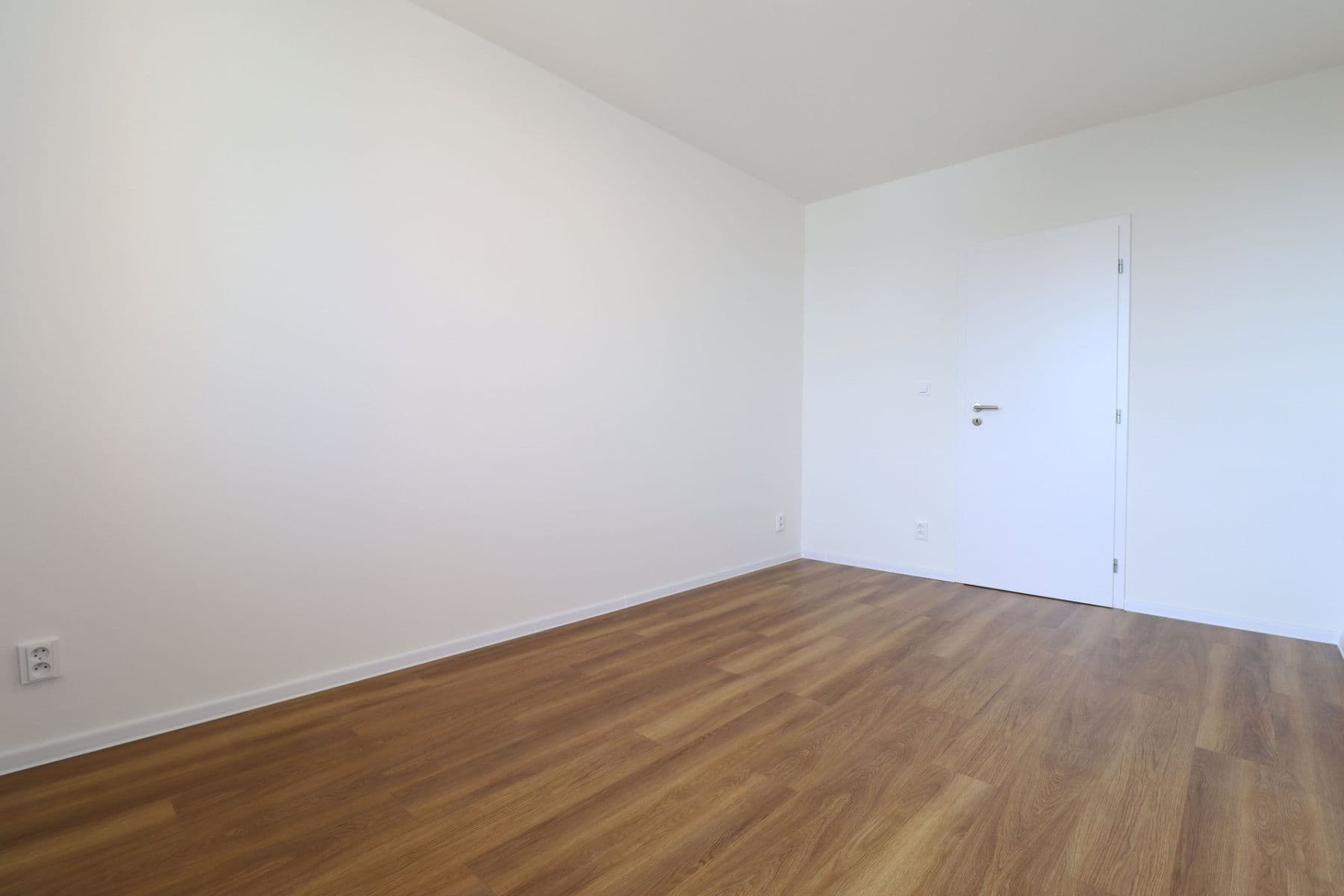 Prenájom bytu 2-izbový 43 m², Modletická, Praha, Praha Prenájom bytu 2-izbový 43 m², Modletická, Praha, Praha