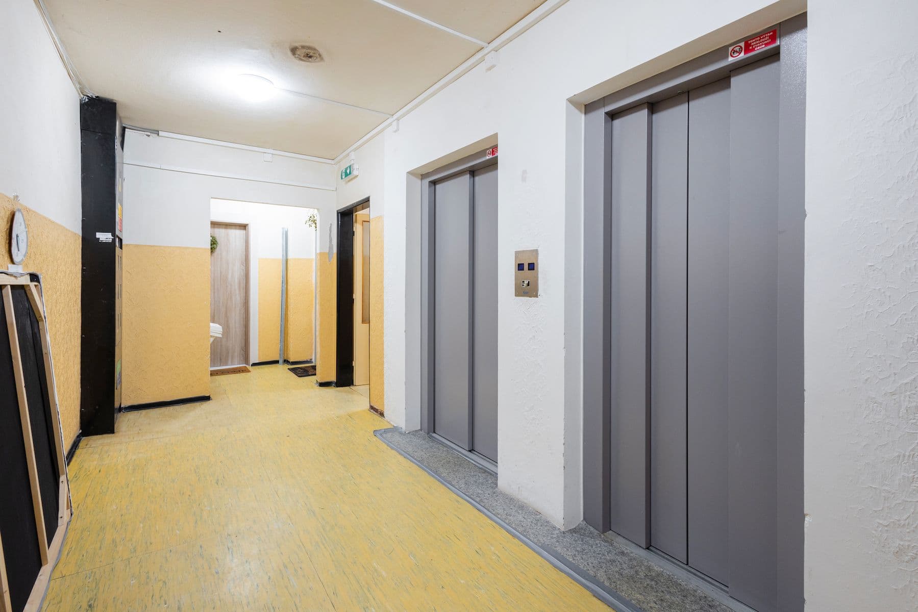 Predaj bytu 1-izbový 34 m², Čs. legií, Rakovník, Středočeský kraj Predaj bytu 1-izbový 34 m², Čs. legií, Rakovník, Středočeský kraj