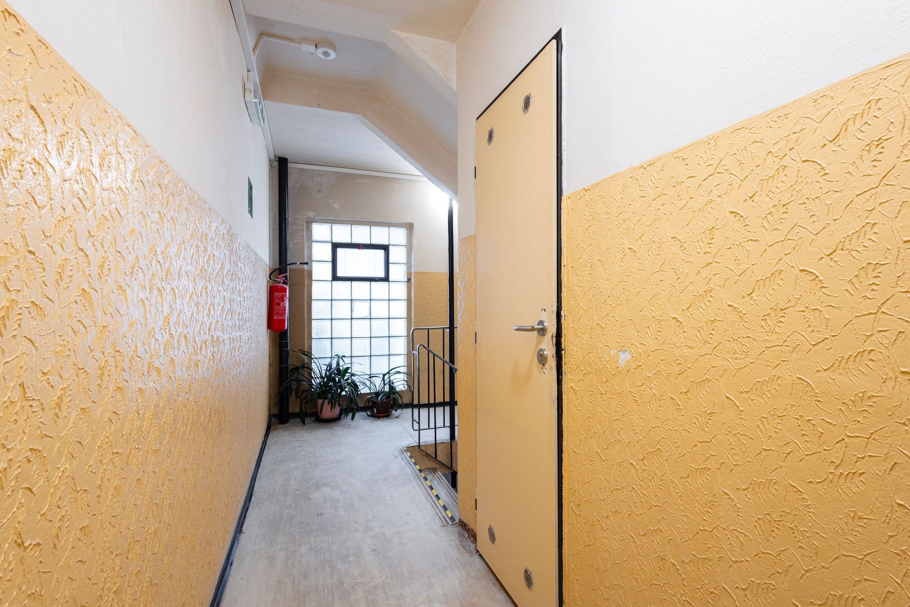 Predaj bytu 1-izbový 34 m², Čs. legií, Rakovník, Středočeský kraj Predaj bytu 1-izbový 34 m², Čs. legií, Rakovník, Středočeský kraj