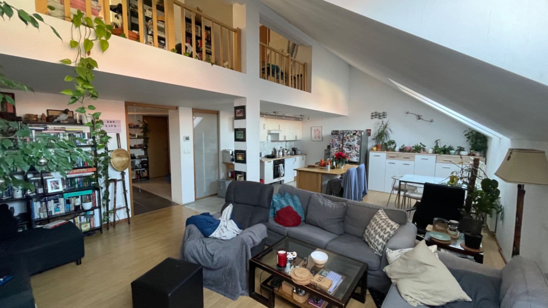 Prenájom bytu 5-izbový 19 m², Řehořova, Praha, Praha Prenájom bytu 5-izbový 19 m², Řehořova, Praha, Praha