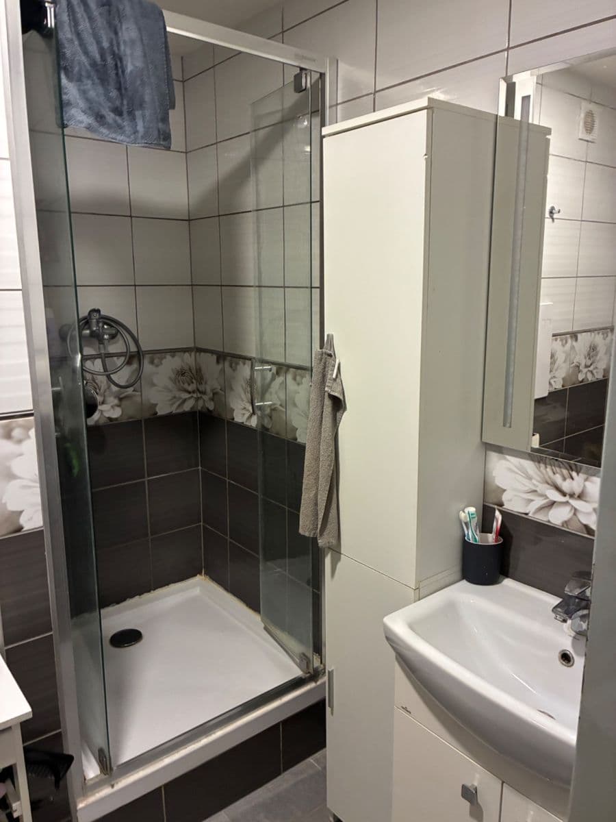 Prenájom bytu 2-izbový 36 m², Neklanova, Roudnice nad Labem, Ústecký kraj Prenájom bytu 2-izbový 36 m², Neklanova, Roudnice nad Labem, Ústecký kraj