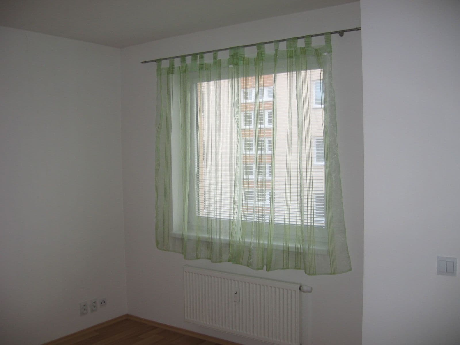Prenájom bytu 1-izbový 44 m², Jozefa Gabčíka, Pardubice, Pardubický kraj Prenájom bytu 1-izbový 44 m², Jozefa Gabčíka, Pardubice, Pardubický kraj