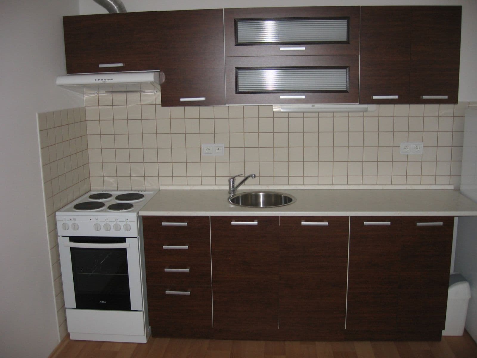 Prenájom bytu 1-izbový 44 m², Jozefa Gabčíka, Pardubice, Pardubický kraj Prenájom bytu 1-izbový 44 m², Jozefa Gabčíka, Pardubice, Pardubický kraj