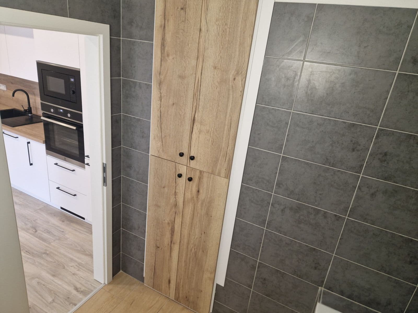 Predaj bytu 3-izbový 74 m², Okružní, Olomouc, Olomoucký kraj Predaj bytu 3-izbový 74 m², Okružní, Olomouc, Olomoucký kraj