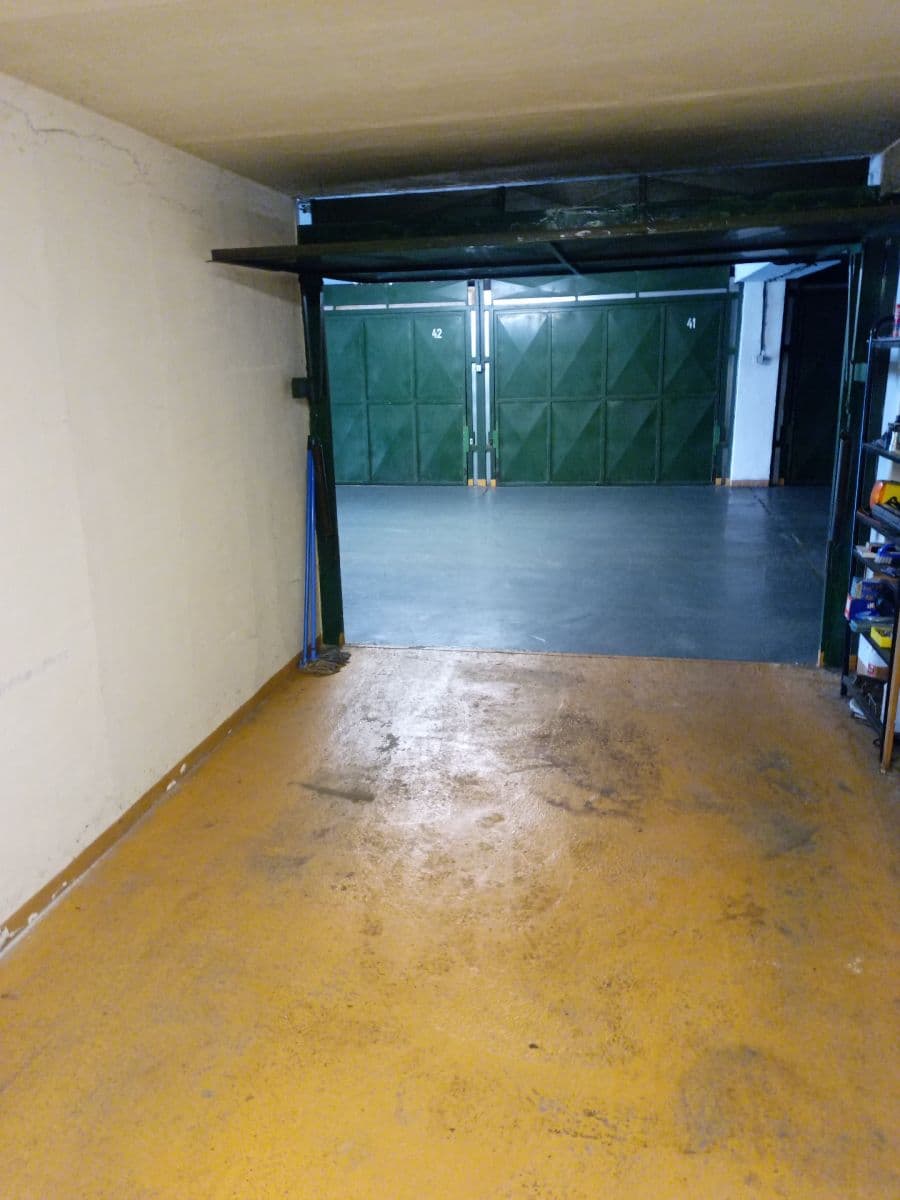 Predaj garáže 18 m², Pavlíkova, Praha, Praha Predaj garáže 18 m², Pavlíkova, Praha, Praha