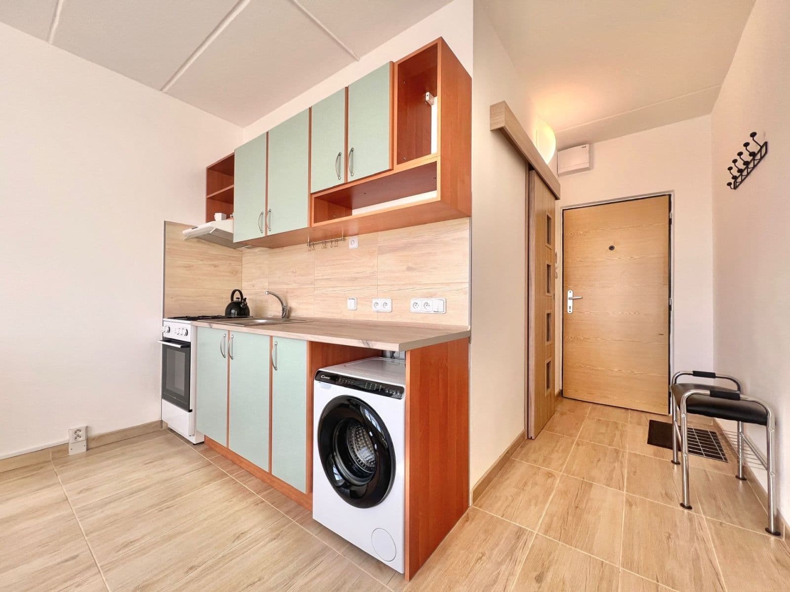 Prenájom bytu 1-izbový 35 m², Pod Břízami, Chomutov, Ústecký kraj Prenájom bytu 1-izbový 35 m², Pod Břízami, Chomutov, Ústecký kraj