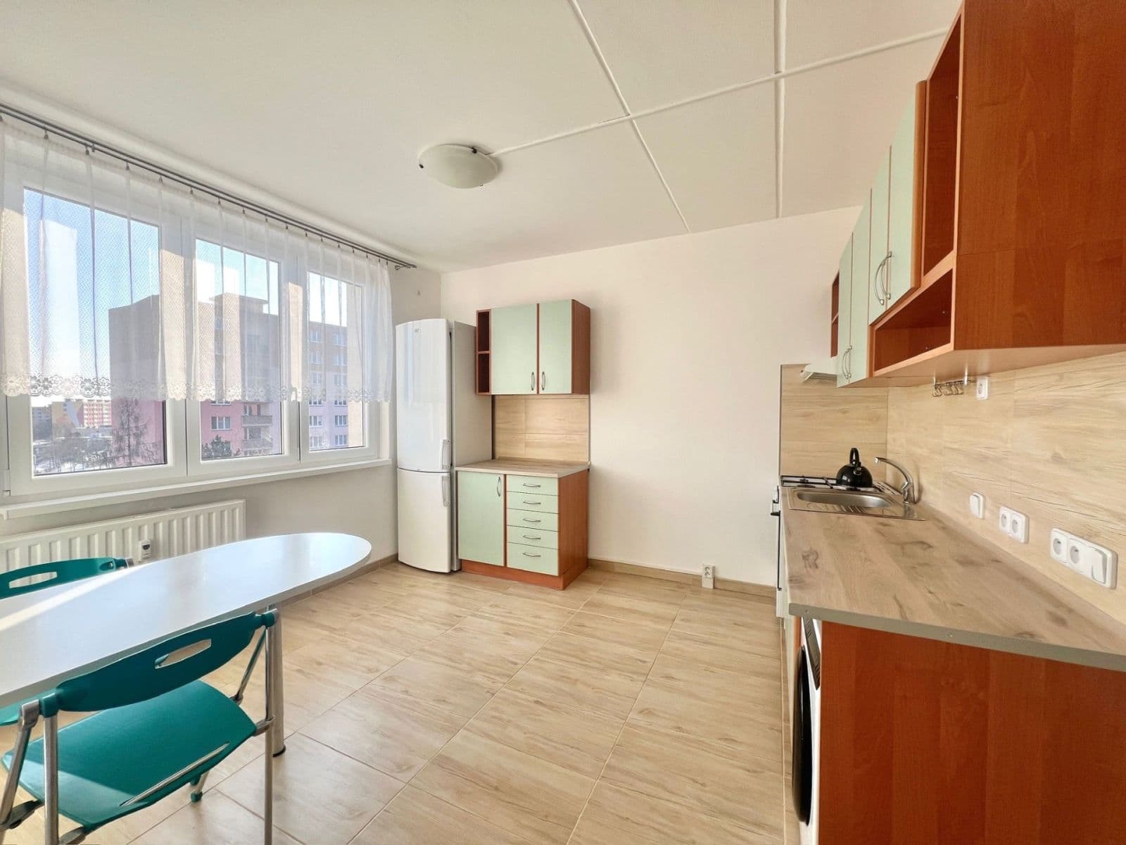 Prenájom bytu 1-izbový 35 m², Pod Břízami, Chomutov, Ústecký kraj Prenájom bytu 1-izbový 35 m², Pod Břízami, Chomutov, Ústecký kraj