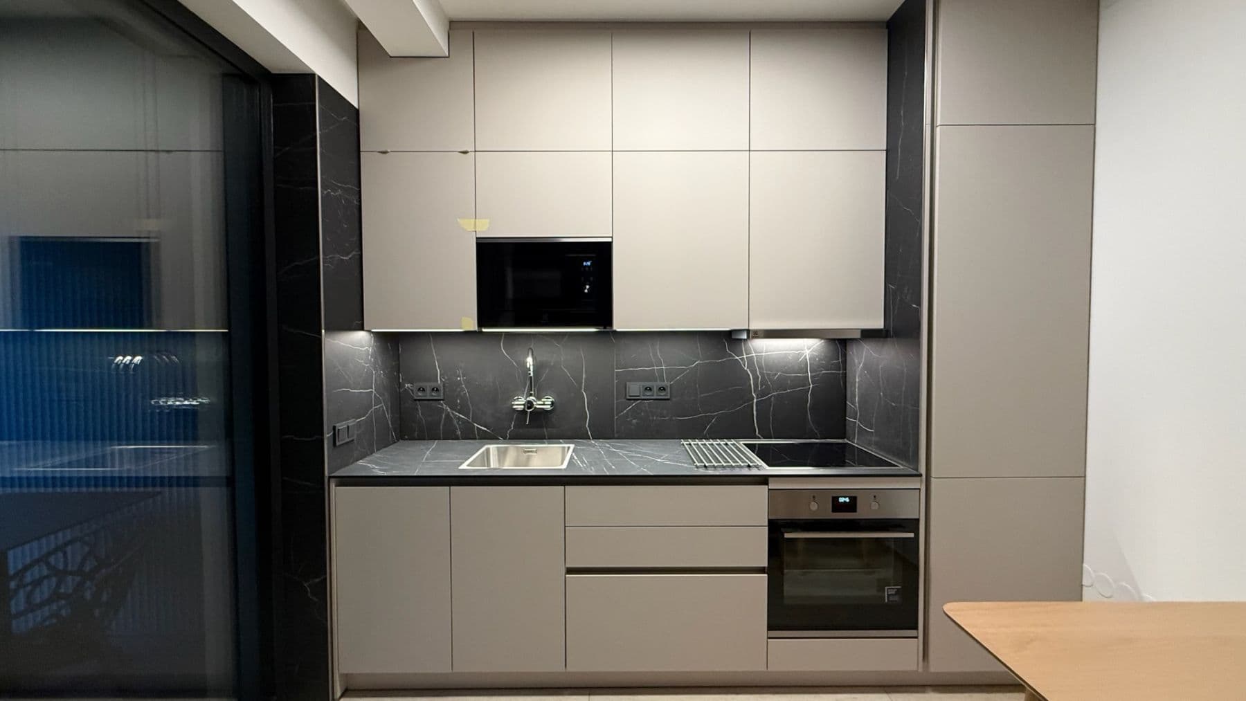 Prenájom bytu 2-izbový 58 m², Vítězné náměstí, Praha, Praha Prenájom bytu 2-izbový 58 m², Vítězné náměstí, Praha, Praha