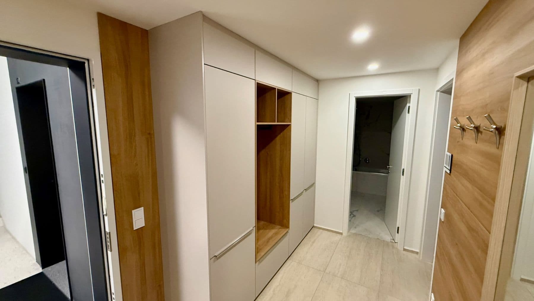 Prenájom bytu 2-izbový 58 m², Vítězné náměstí, Praha, Praha Prenájom bytu 2-izbový 58 m², Vítězné náměstí, Praha, Praha