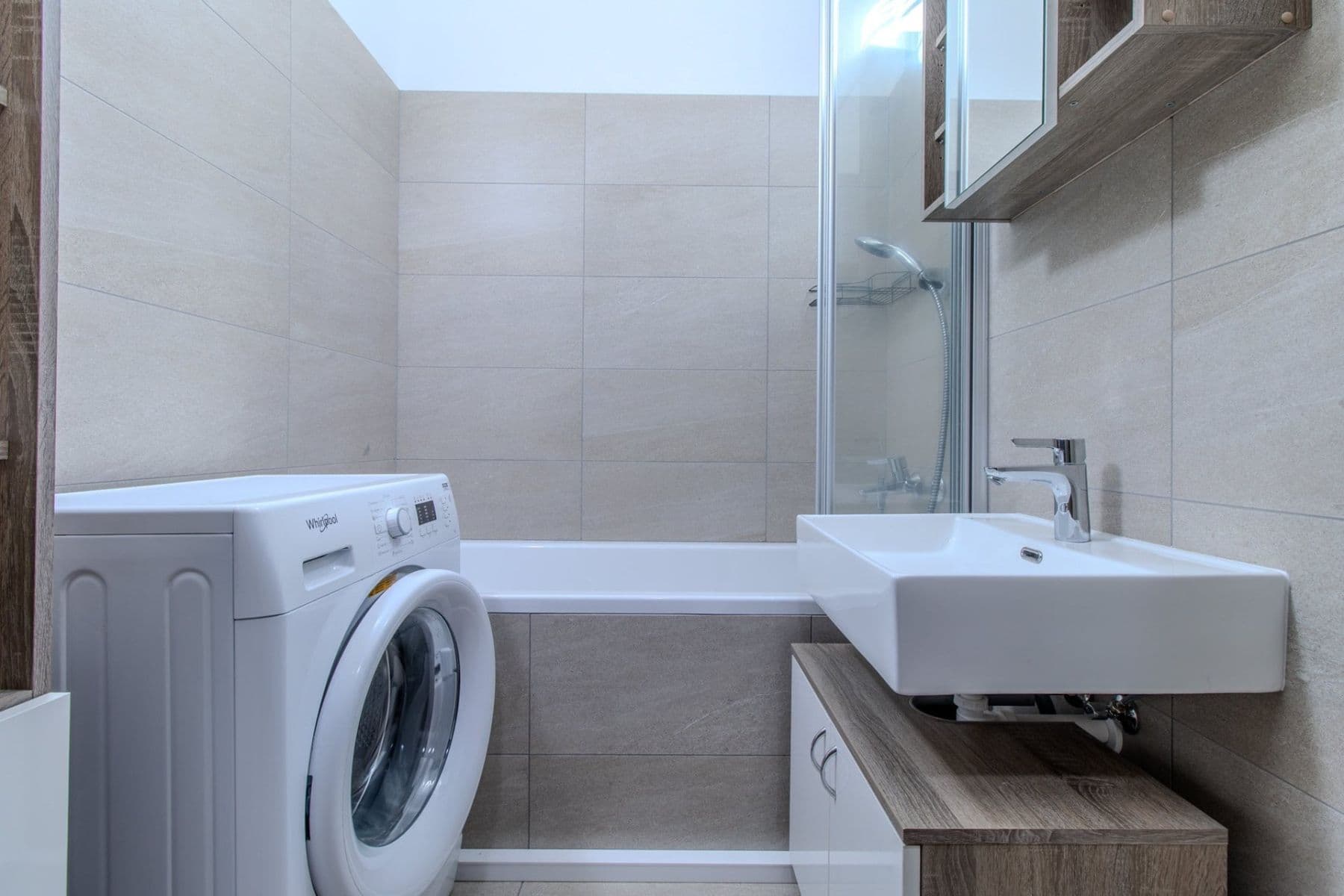 Prenájom bytu 4-izbový 82 m², Rabštejnská, Plzeň, Plzeňský kraj Prenájom bytu 4-izbový 82 m², Rabštejnská, Plzeň, Plzeňský kraj