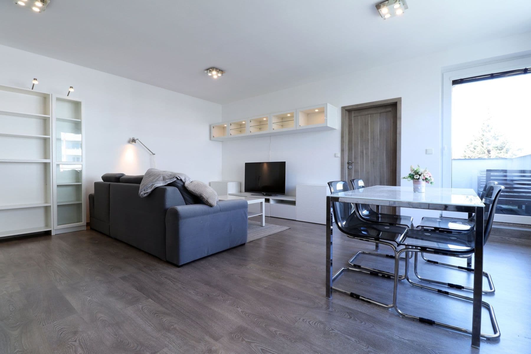 Prenájom bytu 2-izbový 61 m², Máchova, Mladá Boleslav, Středočeský kraj Prenájom bytu 2-izbový 61 m², Máchova, Mladá Boleslav, Středočeský kraj
