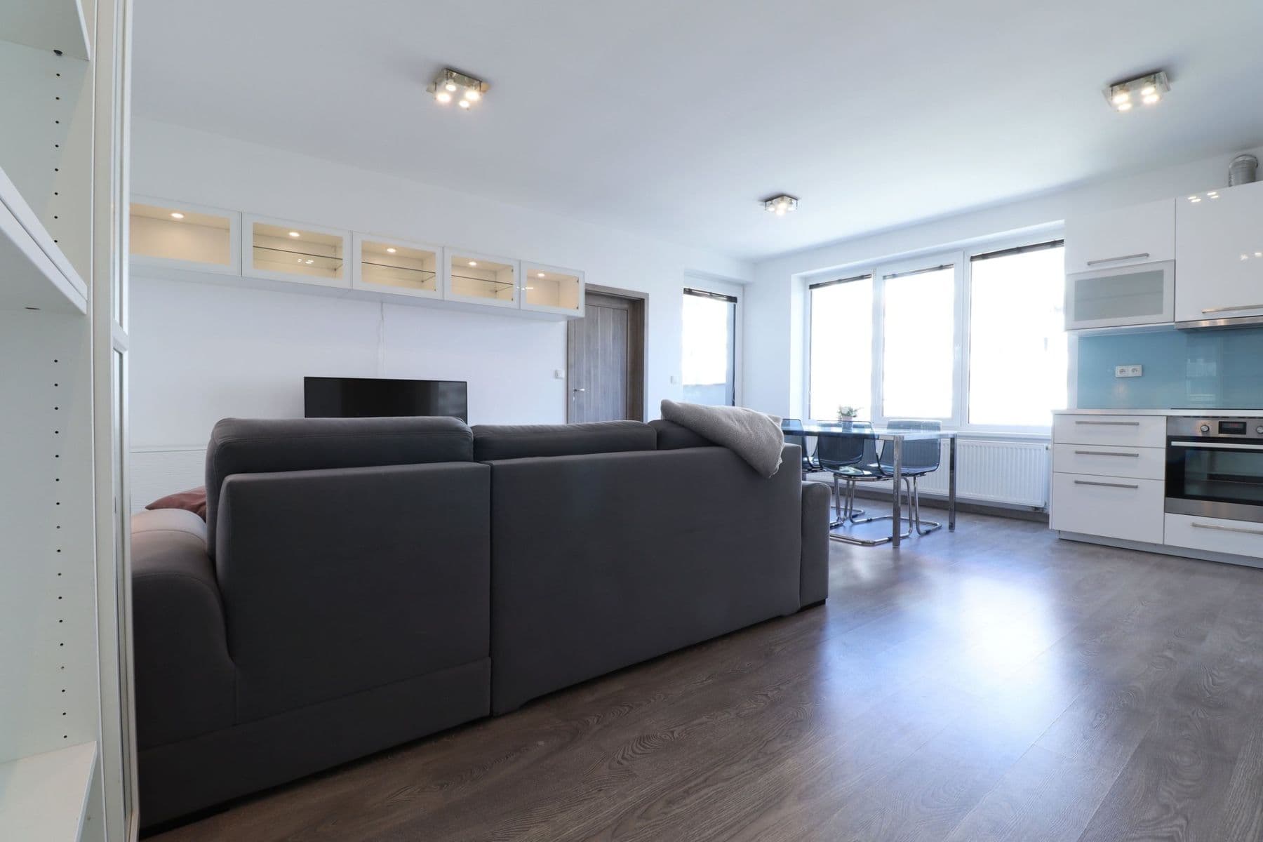 Prenájom bytu 2-izbový 61 m², Máchova, Mladá Boleslav, Středočeský kraj Prenájom bytu 2-izbový 61 m², Máchova, Mladá Boleslav, Středočeský kraj