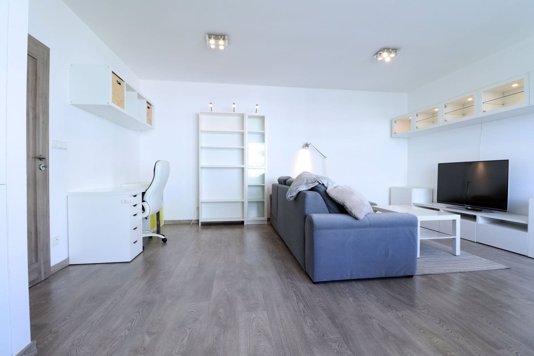 Prenájom bytu 2-izbový 61 m², Máchova, Mladá Boleslav, Středočeský kraj Prenájom bytu 2-izbový 61 m², Máchova, Mladá Boleslav, Středočeský kraj