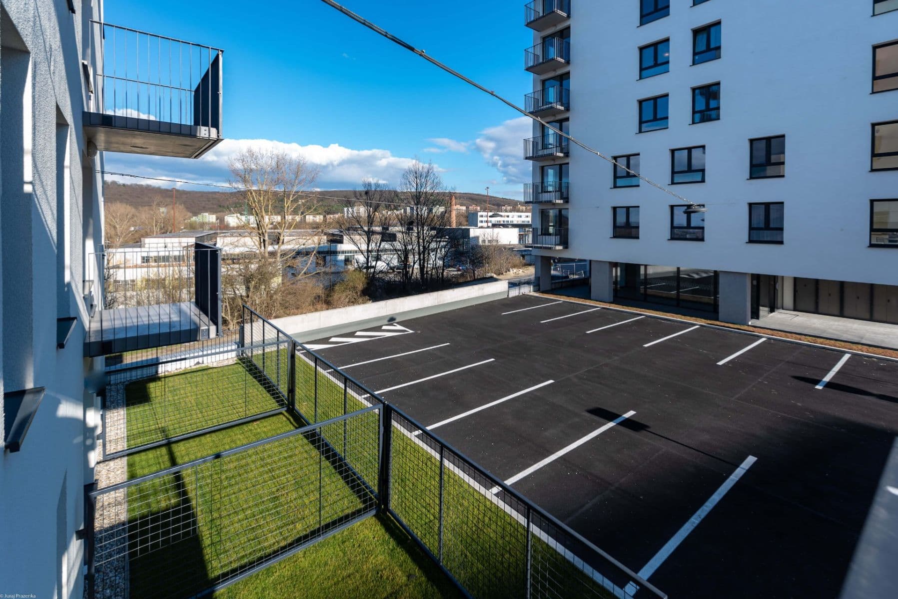 Prenájom garáže 15 m², Pri Hrubej lúke, Dúbravka, Bratislavský kraj Prenájom garáže 15 m², Pri Hrubej lúke, Dúbravka, Bratislavský kraj