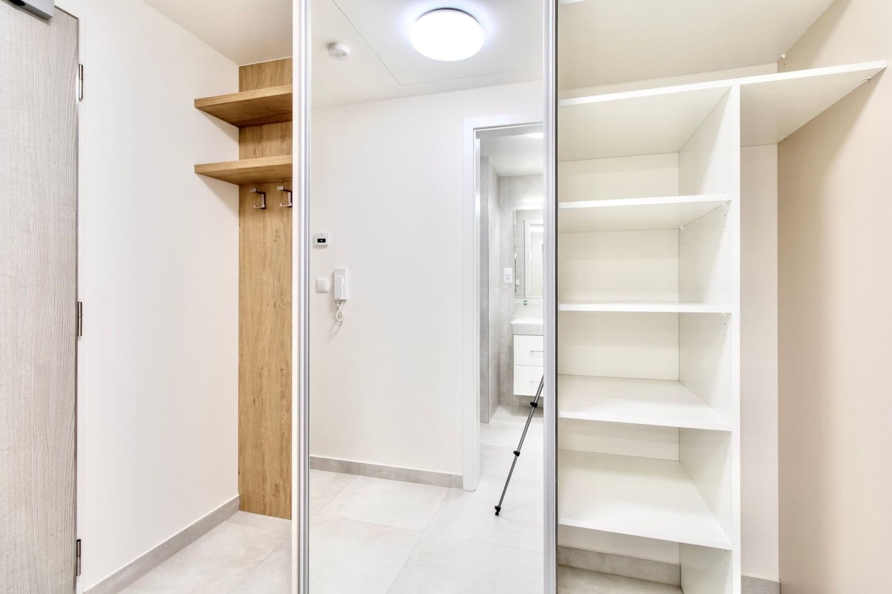 Prenájom bytu 1-izbový 32 m², Poděbradská, Praha, Praha Prenájom bytu 1-izbový 32 m², Poděbradská, Praha, Praha