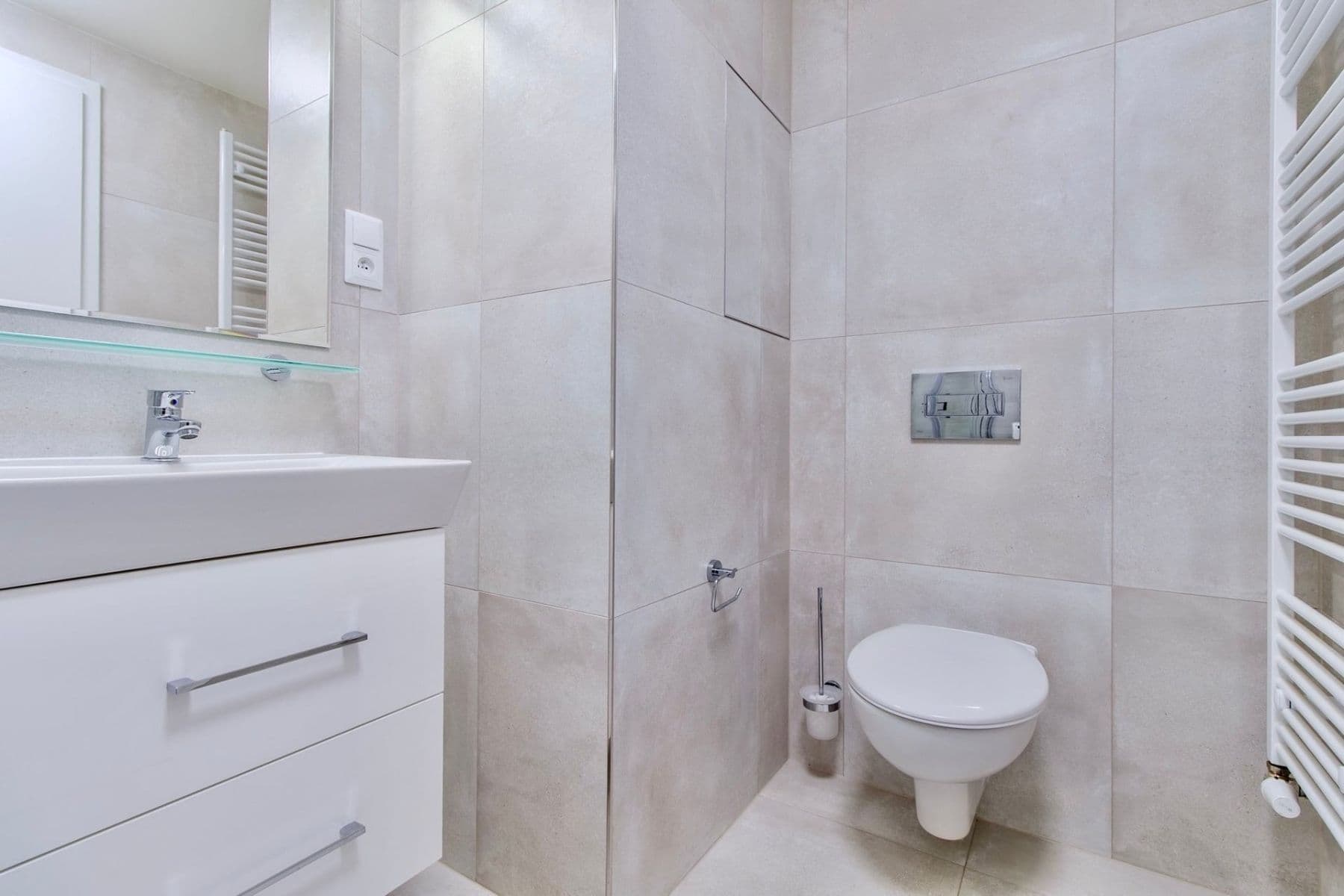 Prenájom bytu 1-izbový 32 m², Poděbradská, Praha, Praha Prenájom bytu 1-izbový 32 m², Poděbradská, Praha, Praha