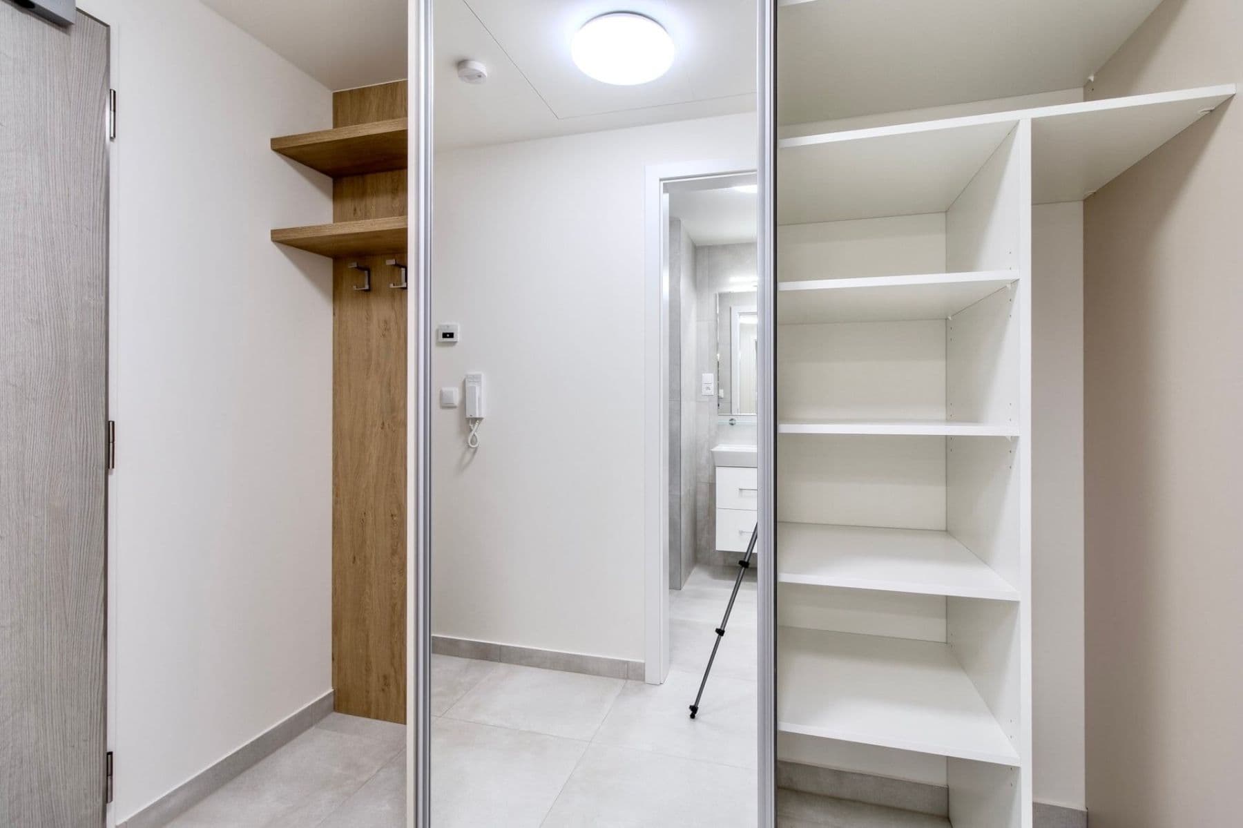 Prenájom bytu 1-izbový 32 m², Poděbradská, Praha, Praha Prenájom bytu 1-izbový 32 m², Poděbradská, Praha, Praha