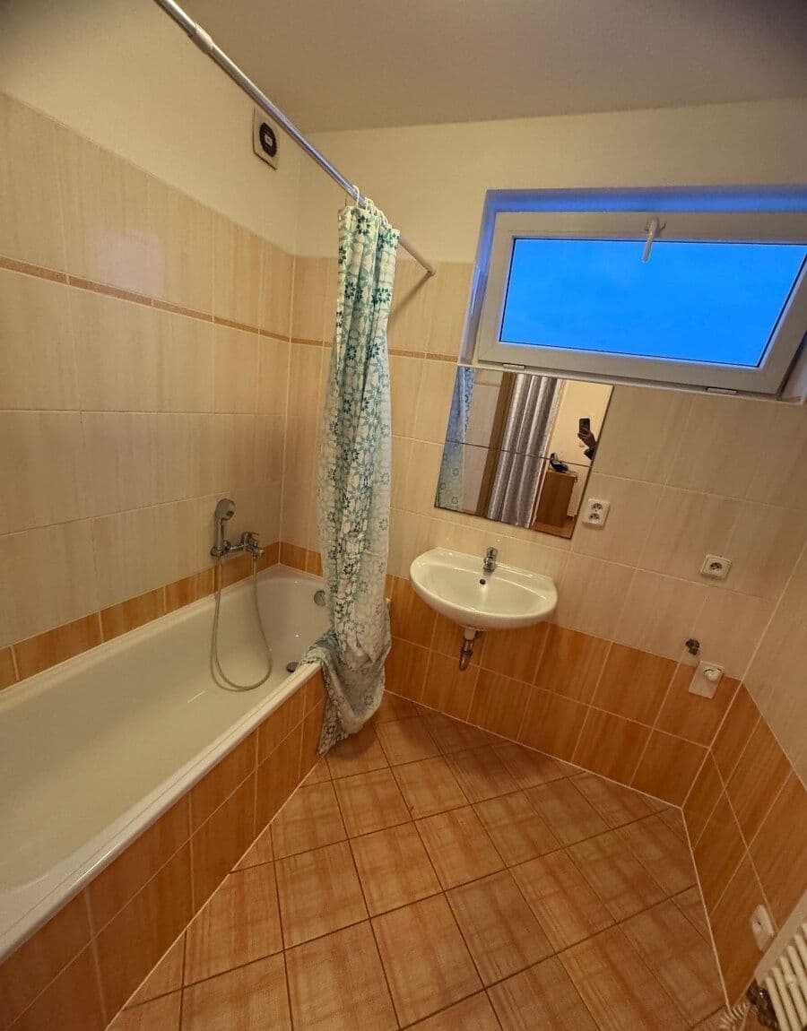 Prenájom bytu 2-izbový 58 m², Truhlářova, Praha, Praha Prenájom bytu 2-izbový 58 m², Truhlářova, Praha, Praha