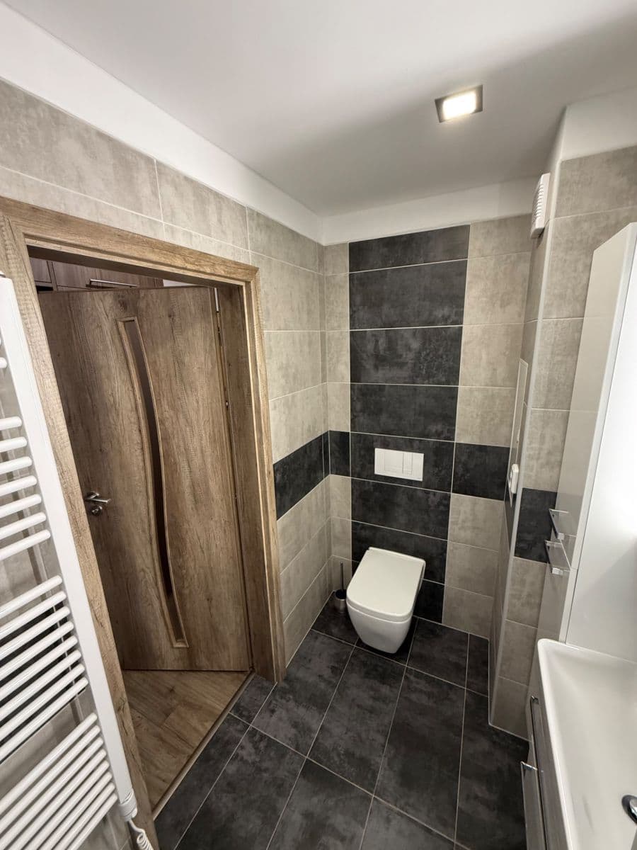 Predaj bytu 2-izbový 50 m², Heyrovského, Sokolov, Karlovarský kraj Predaj bytu 2-izbový 50 m², Heyrovského, Sokolov, Karlovarský kraj