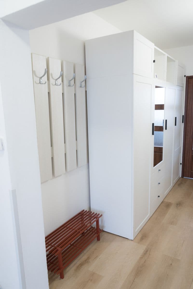 Prenájom bytu 3-izbový 68 m², Tisovecká, Kolín, Středočeský kraj Prenájom bytu 3-izbový 68 m², Tisovecká, Kolín, Středočeský kraj