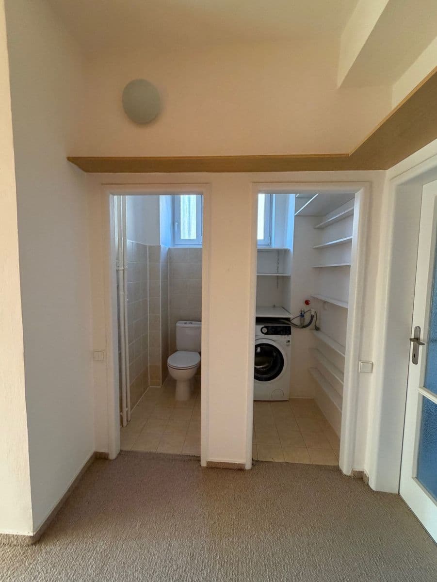 Prenájom bytu 3-izbový 94 m², Na Petynce, Praha, Praha Prenájom bytu 3-izbový 94 m², Na Petynce, Praha, Praha