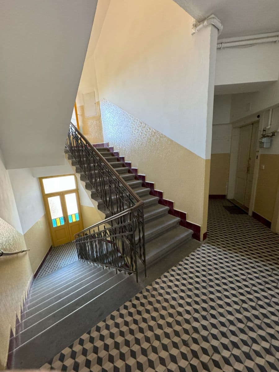 Prenájom bytu 2-izbový 56 m², Nádražní, Praha, Praha Prenájom bytu 2-izbový 56 m², Nádražní, Praha, Praha