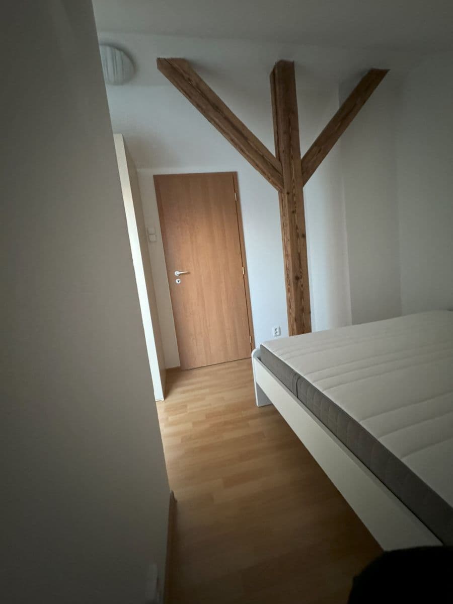 Prenájom bytu 2-izbový 56 m², Nádražní, Praha, Praha Prenájom bytu 2-izbový 56 m², Nádražní, Praha, Praha