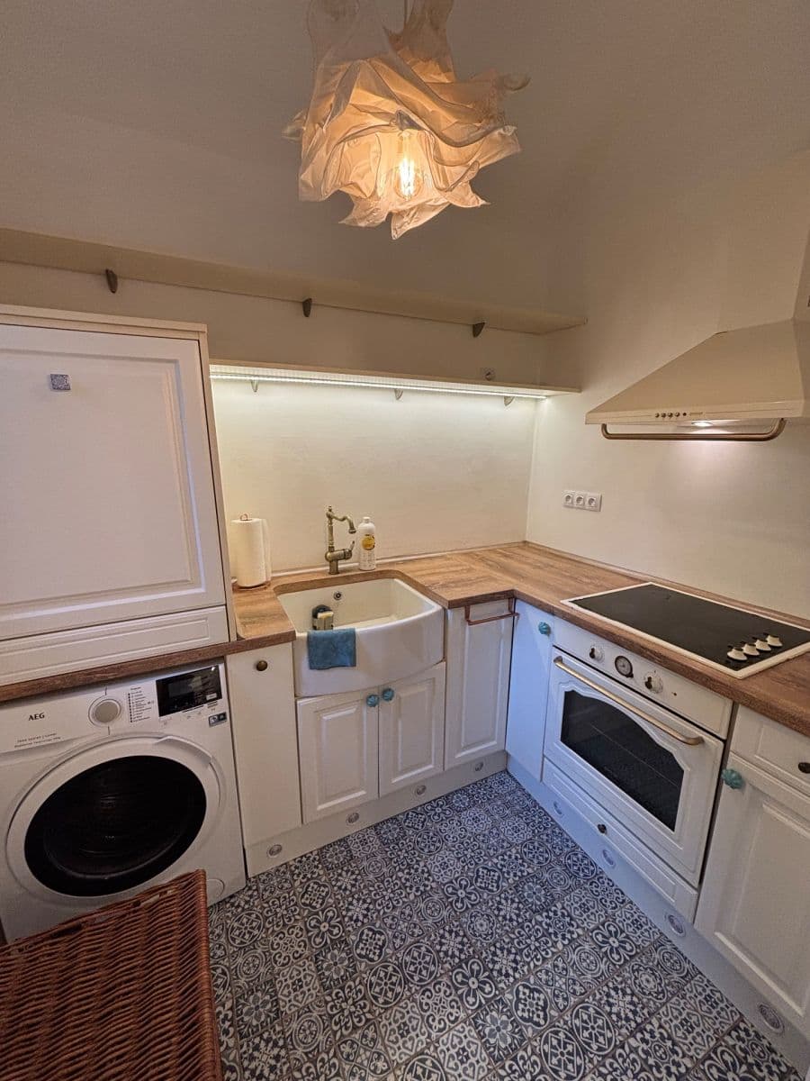 Predaj bytu 2-izbový 57 m², Černomořská, Praha, Praha Predaj bytu 2-izbový 57 m², Černomořská, Praha, Praha