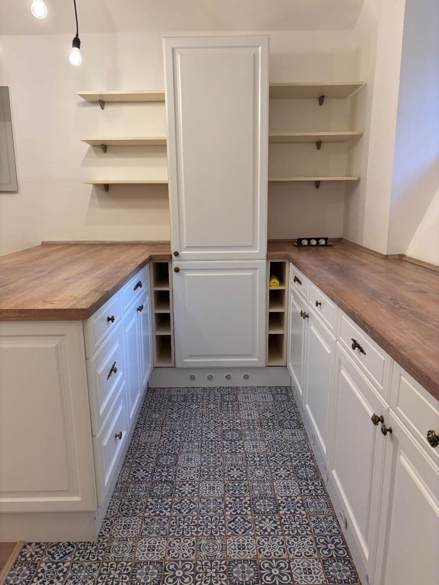 Predaj bytu 2-izbový 57 m², Černomořská, Praha, Praha Predaj bytu 2-izbový 57 m², Černomořská, Praha, Praha