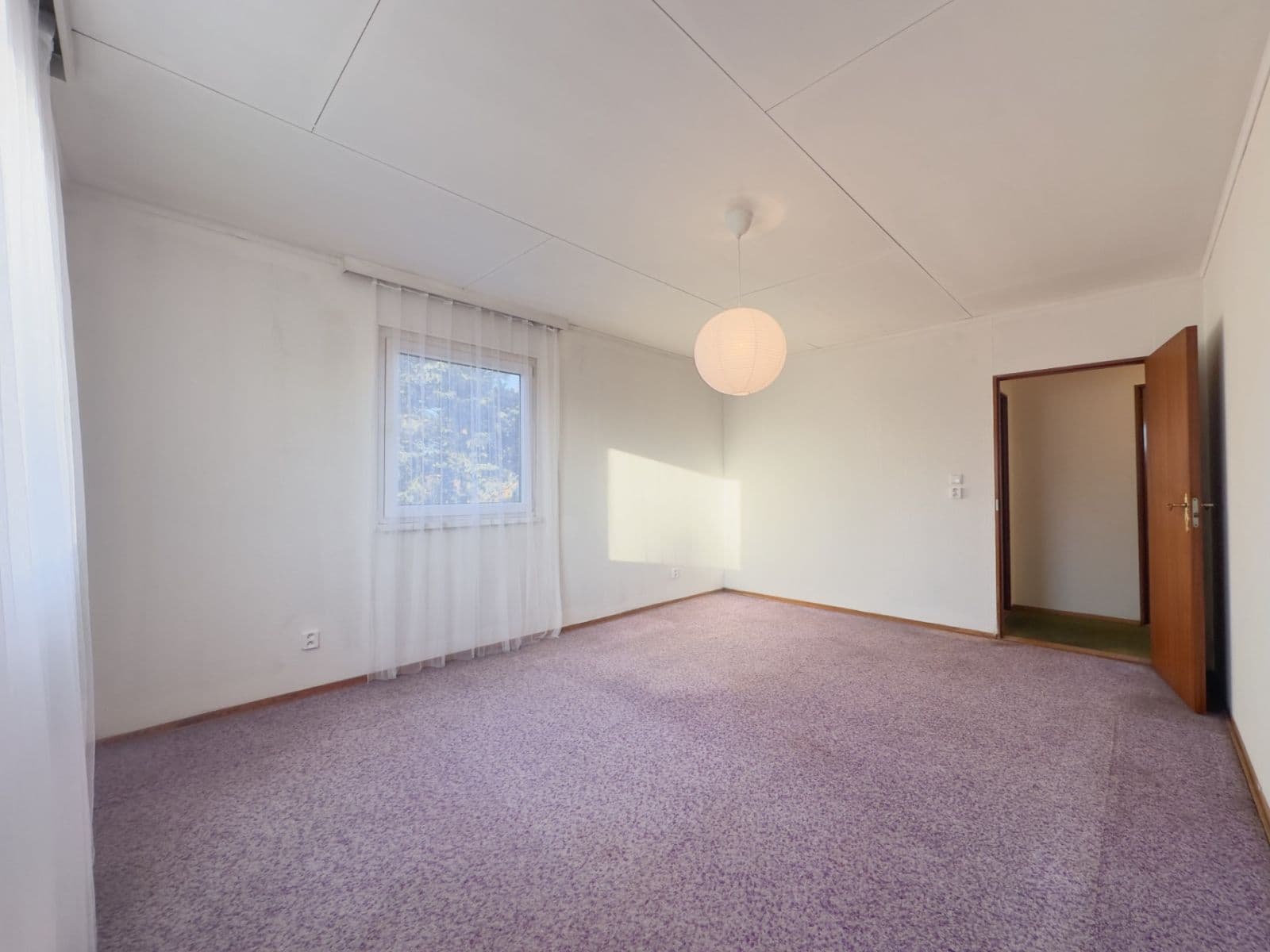 Prenájom bytu 4-izbový 100 m², Písčitá, Praha, Praha Prenájom bytu 4-izbový 100 m², Písčitá, Praha, Praha