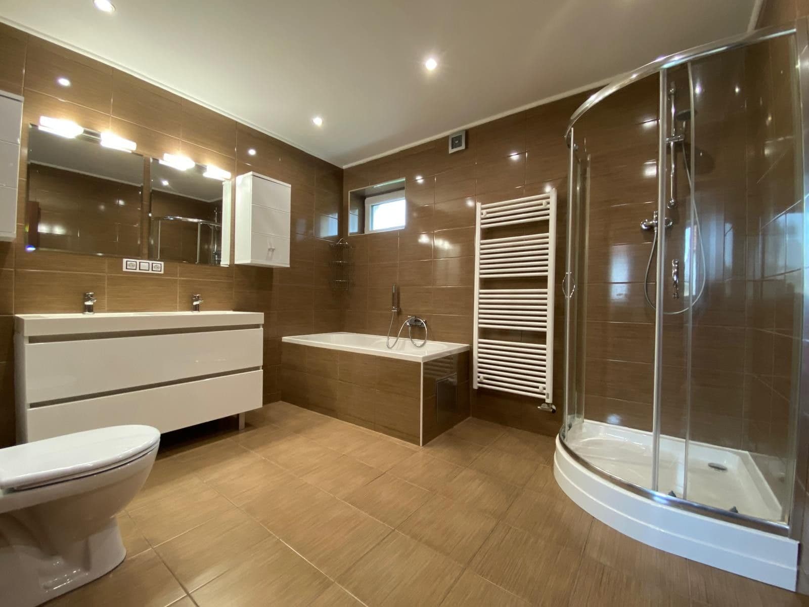 Prenájom domu 157 m², pozemek 500 m², Klučov, Středočeský kraj Prenájom domu 157 m², pozemek 500 m², Klučov, Středočeský kraj