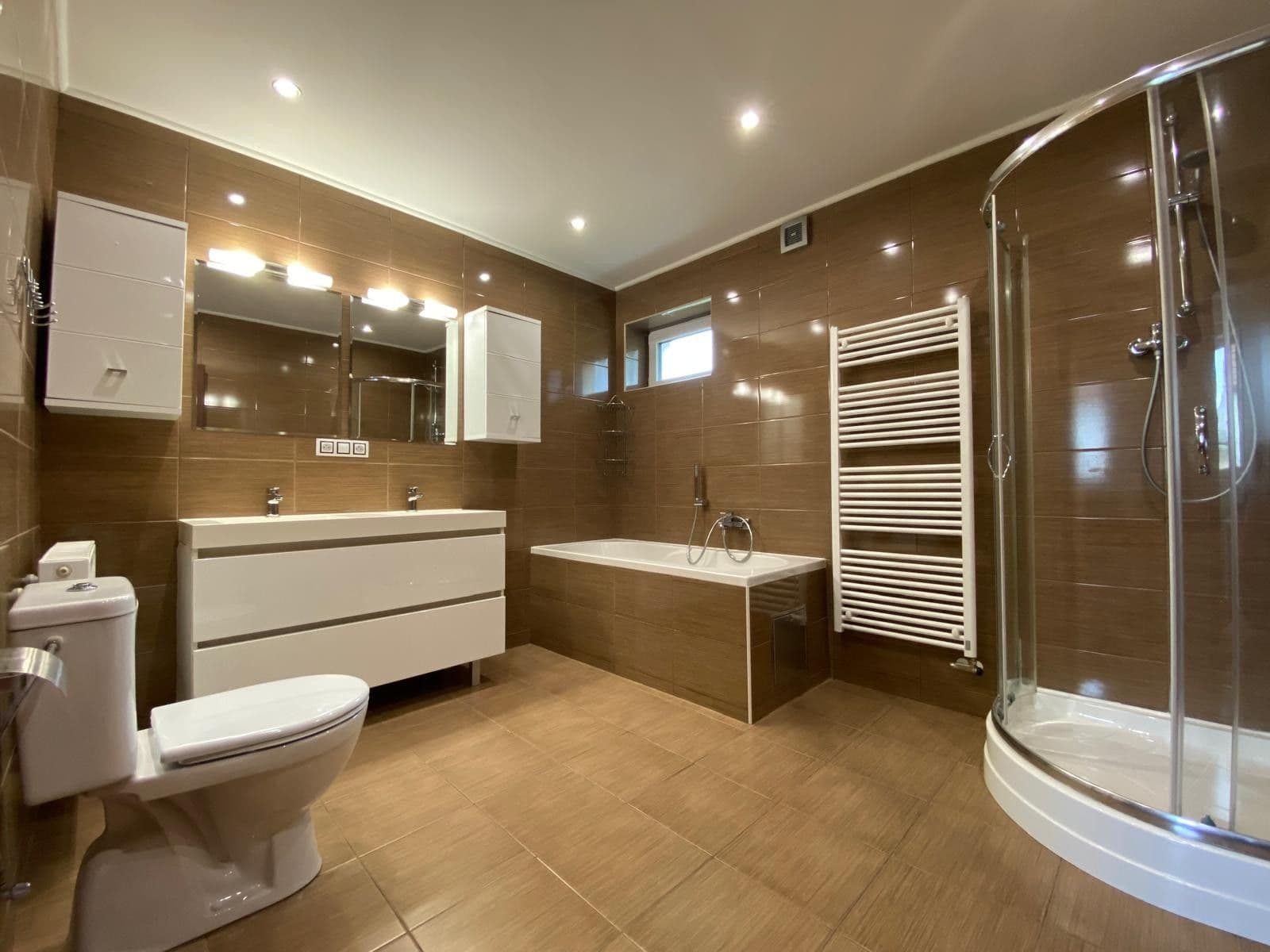 Prenájom domu 157 m², pozemek 500 m², Klučov, Středočeský kraj Prenájom domu 157 m², pozemek 500 m², Klučov, Středočeský kraj