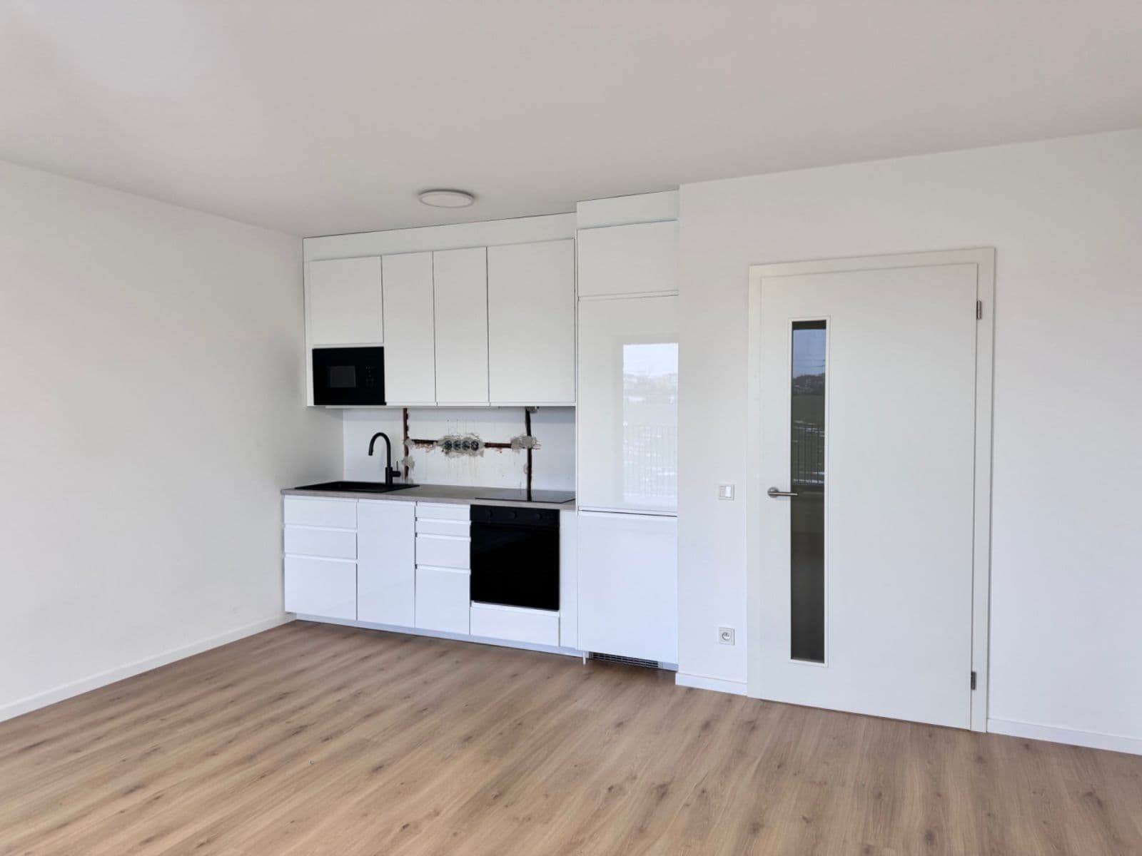 Prenájom bytu 1-izbový 38 m², Tupolevova, Praha, Praha Prenájom bytu 1-izbový 38 m², Tupolevova, Praha, Praha