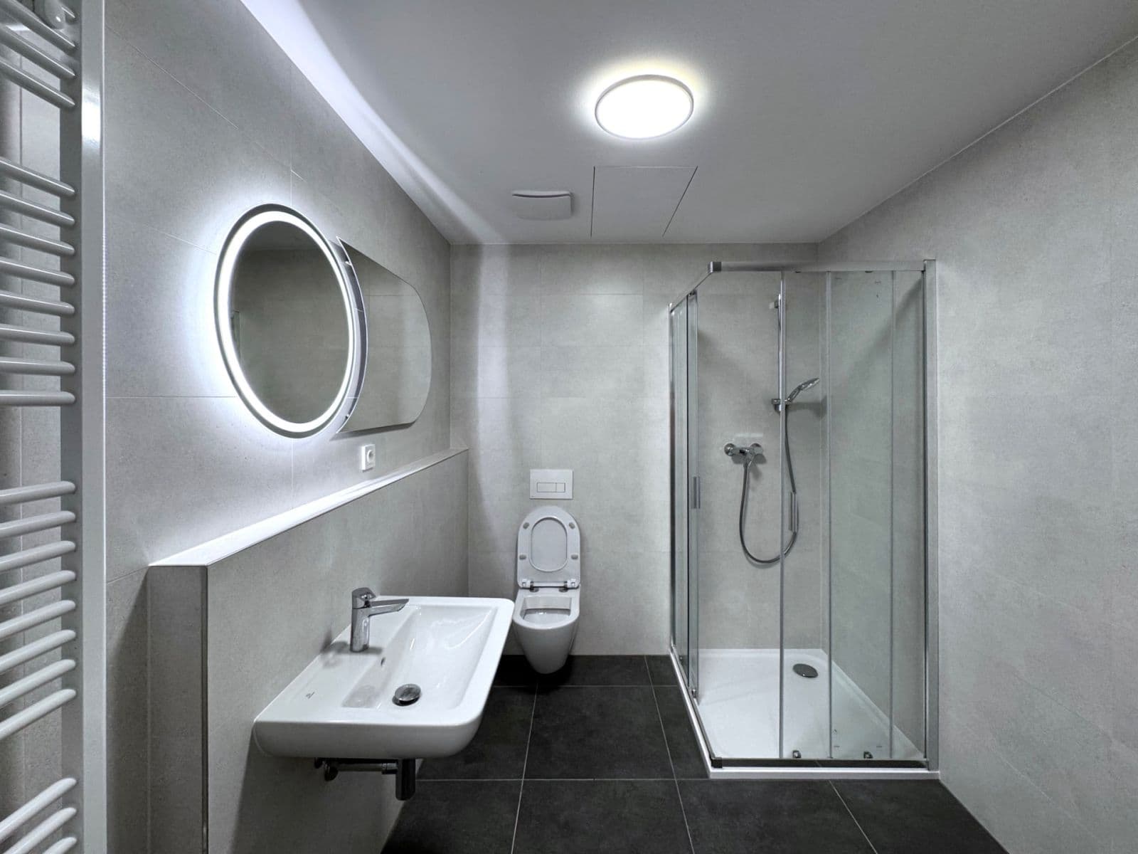 Prenájom bytu 1-izbový 38 m², Tupolevova, Praha, Praha Prenájom bytu 1-izbový 38 m², Tupolevova, Praha, Praha