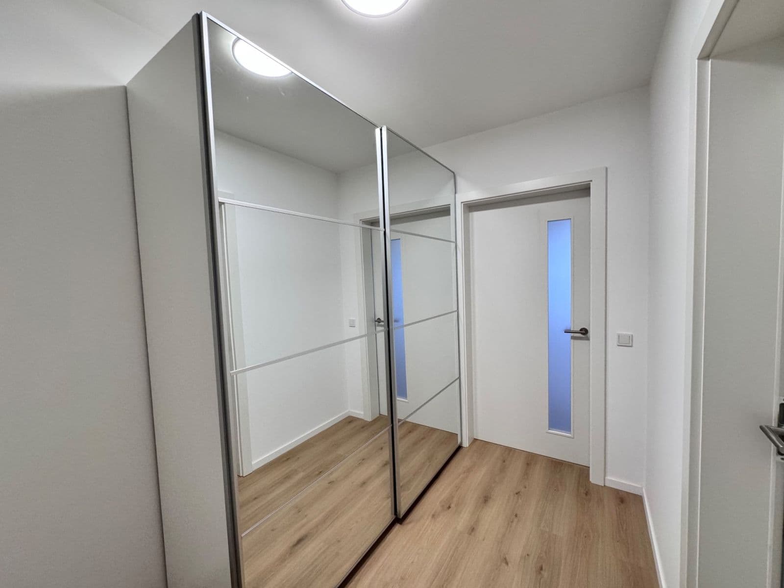 Prenájom bytu 1-izbový 38 m², Tupolevova, Praha, Praha Prenájom bytu 1-izbový 38 m², Tupolevova, Praha, Praha