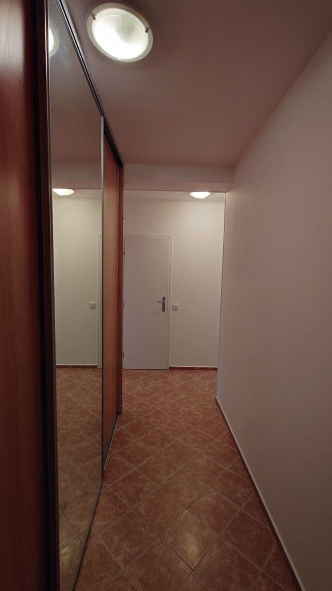 Prenájom bytu 3-izbový 61 m², Rybářská, Nymburk, Středočeský kraj Prenájom bytu 3-izbový 61 m², Rybářská, Nymburk, Středočeský kraj