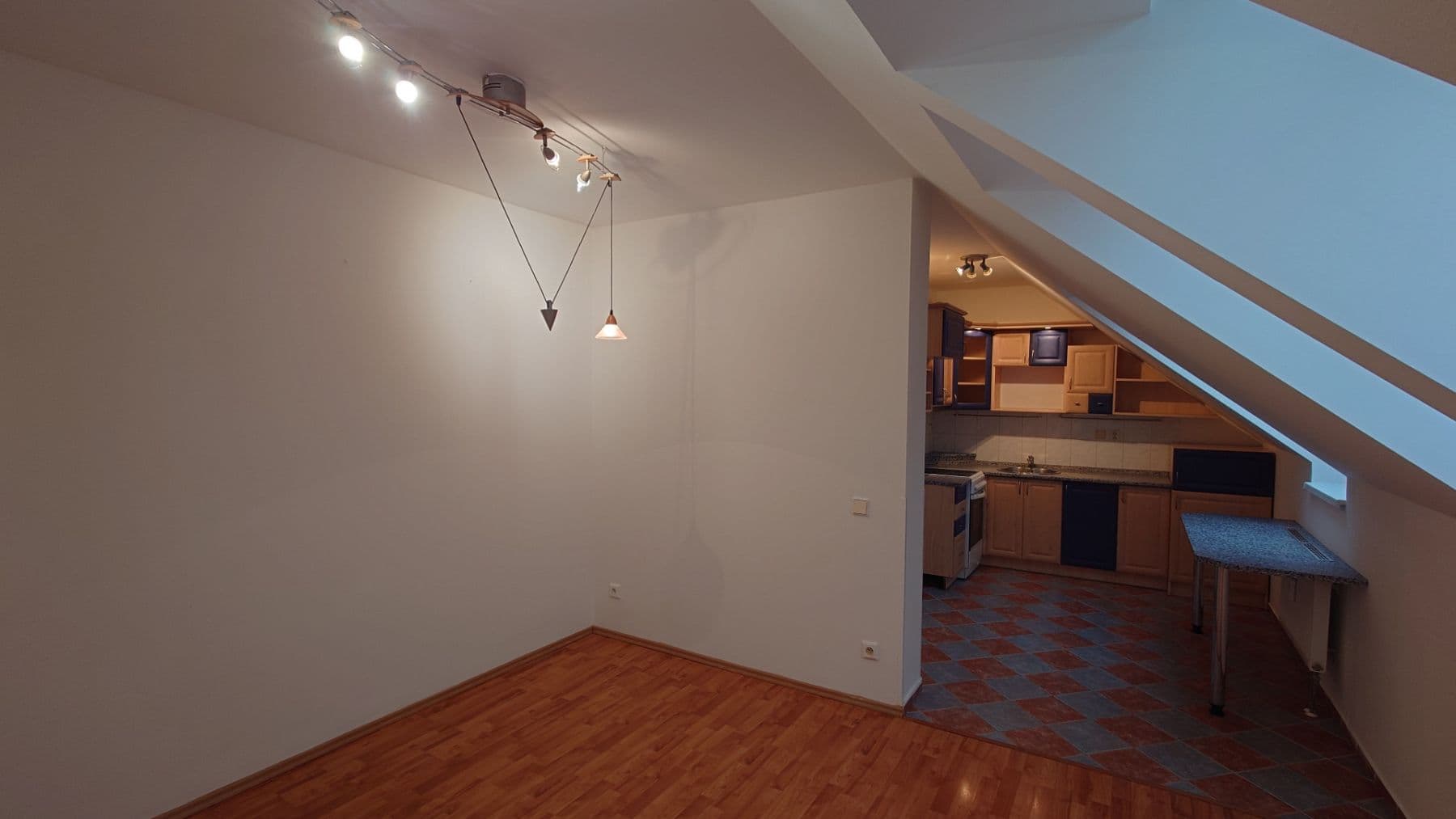 Prenájom bytu 3-izbový 61 m², Rybářská, Nymburk, Středočeský kraj Prenájom bytu 3-izbový 61 m², Rybářská, Nymburk, Středočeský kraj